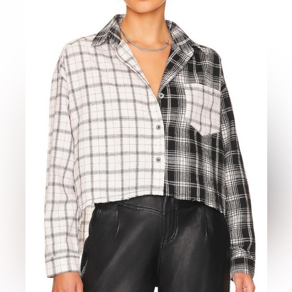 Steve Madden Black & White Color Block Cropped Flannel